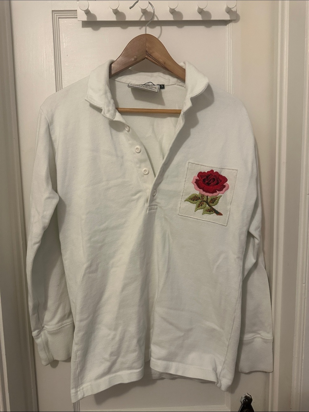 Rowing Blazers White rugby jersey with Red Rose Patch